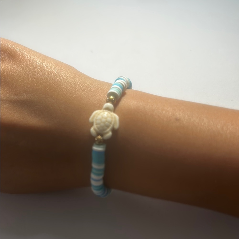 White and Blue Turtle Beaded Bracelet